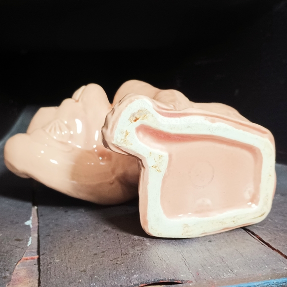 Vintage Cute Monkey Chimpanzee Scratching Head 5" tall Ceramic Planter 1950s USA - Picture 5 of 7